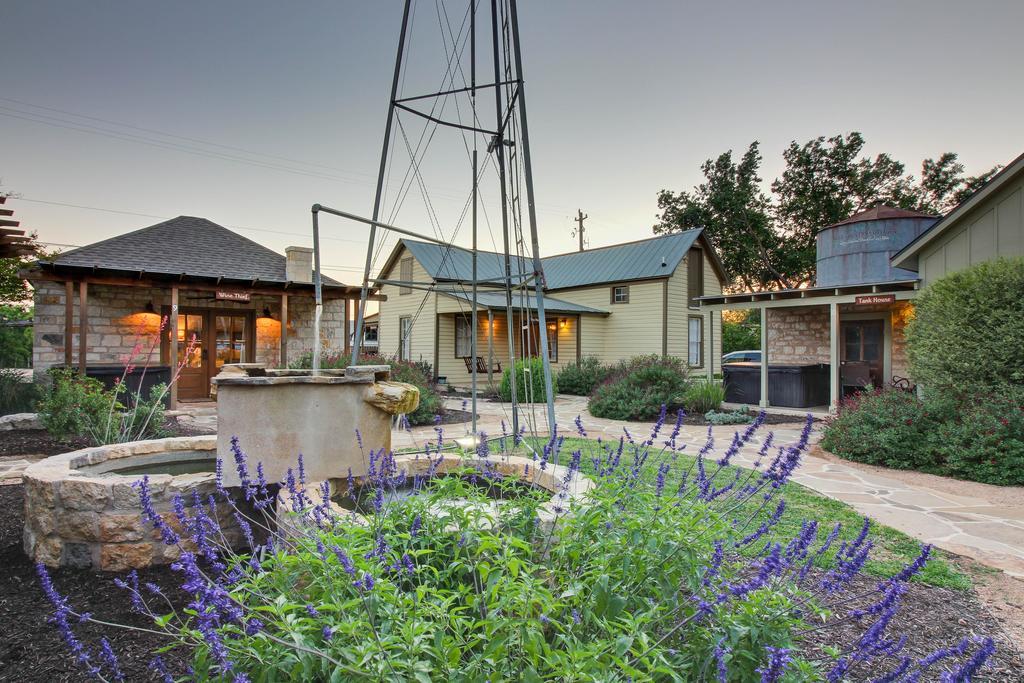 Wine Country Cottages On Main Fredericksburg Esterno foto