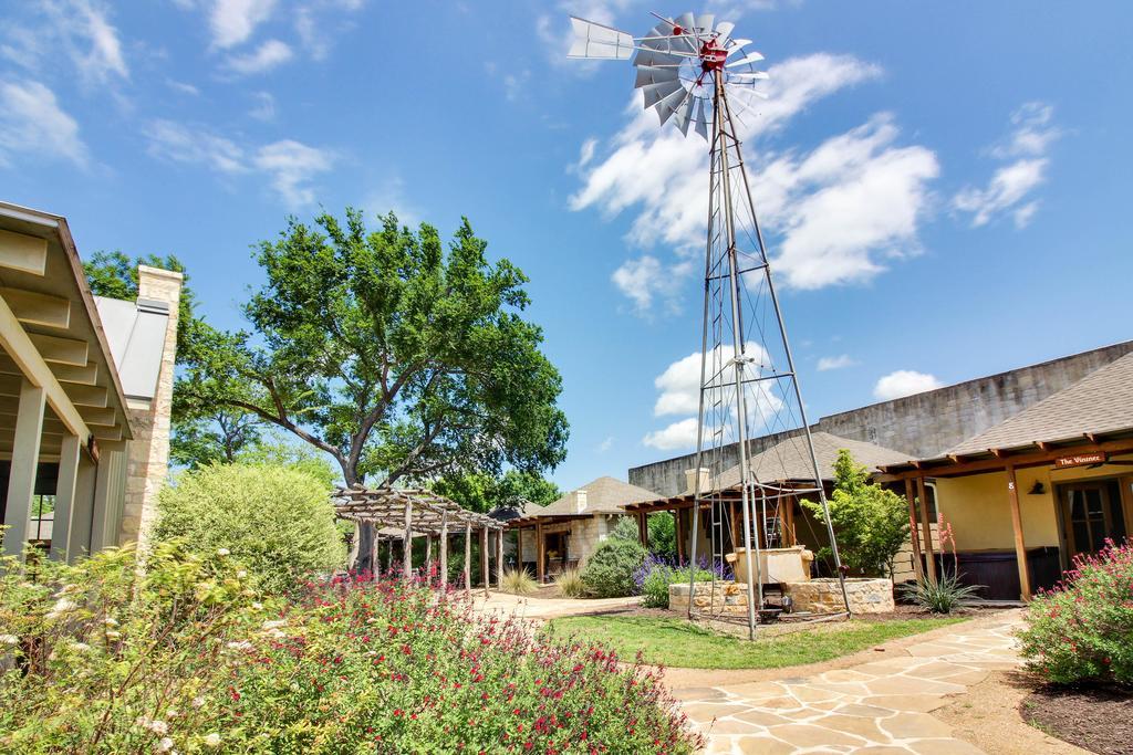 Wine Country Cottages On Main Fredericksburg Esterno foto